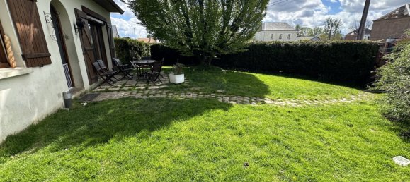 Casa de 4 dormitorios en Bourseville, France No. 67559 2