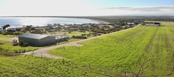 Land in Sceale Bay, Australia No. 1069 3