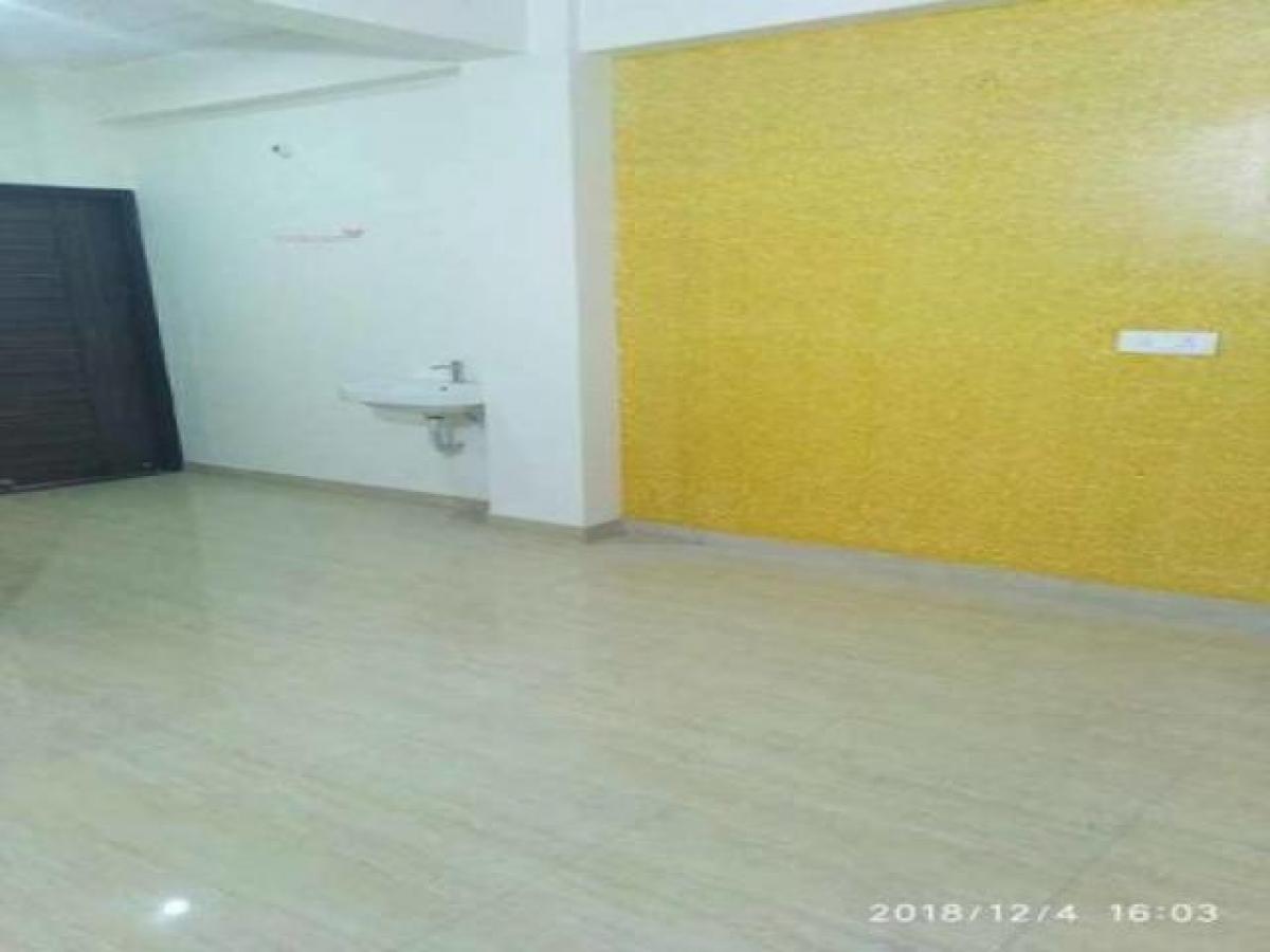 3 bedrooms House in Faridabad, India No. 7711