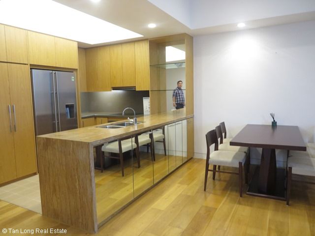 3 bedrooms Apartment in Cau Giay, Vietnam No. 4276