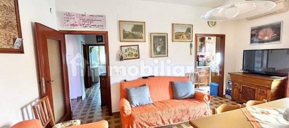 2 bedrooms Apartment in Cecina, Italy No. 114163 3