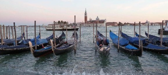 3 rooms Commercial property in Venice, Italy No. 61538 12