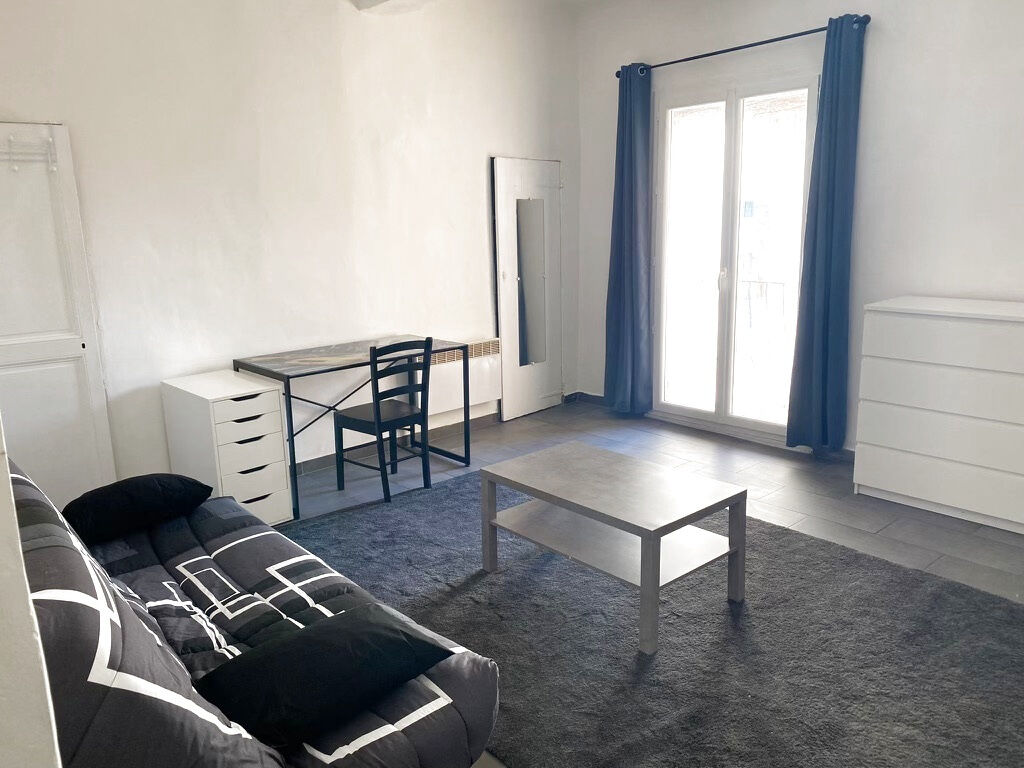 Studio in Aix-en-Provence, France No. 350783