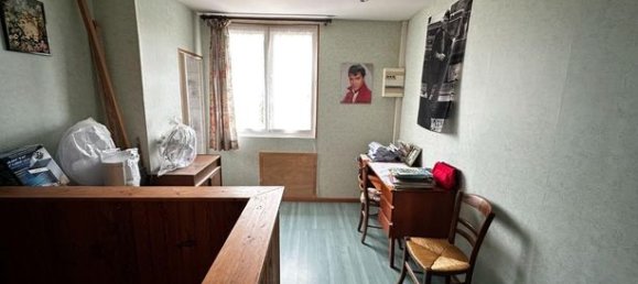 Villa de 2 dormitorios en Saint-Martin-du-Tertre, France No. 360097 11