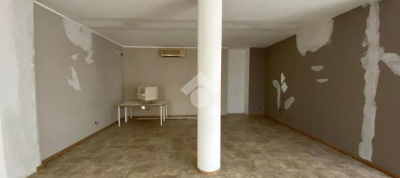 1-Zimmer Gewerbliche Immobilie in Sarnico, Italy, Nr. 86566 10