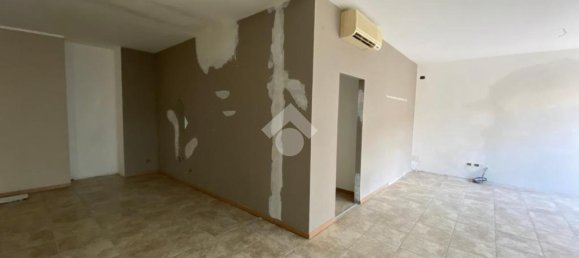 1-Zimmer Gewerbliche Immobilie in Sarnico, Italy, Nr. 86566 15