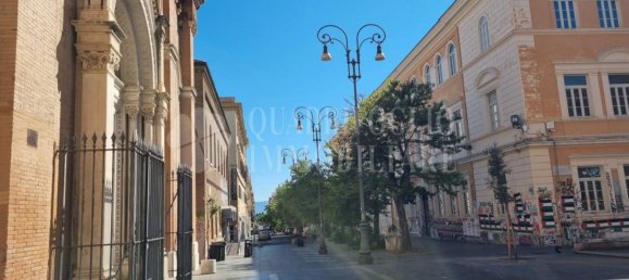 2-Zimmer Gewerbliche Immobilie in Rome, Italy, Nr. 292075 10