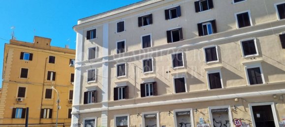 2-Zimmer Gewerbliche Immobilie in Rome, Italy, Nr. 292075 12