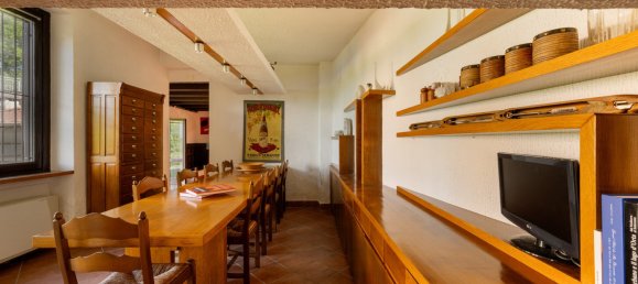 Villa de 4 dormitorios en Stresa, Italy No. 367349 3