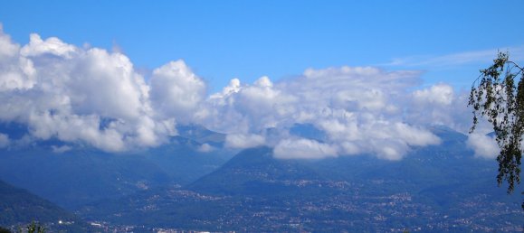 Villa de 4 dormitorios en Stresa, Italy No. 367349 10