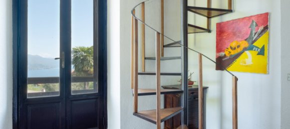 Villa de 4 dormitorios en Stresa, Italy No. 367349 49