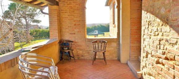 25 rooms House in Asciano, Italy No. 55698 9