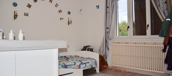 Casa de 3 dormitorios en Amilly, France No. 261585 10