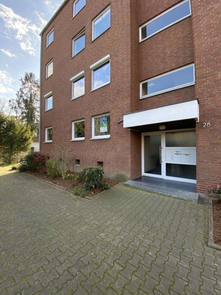 2 rooms Apartment in Dusseldorf, Germany No. 8230