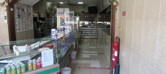 Коммерческая недвижимость 516м² в Канелаш, Португалия № 47813 2