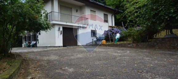 Вилла с 8 комнатами в Кантелло, Италия № 170791 28