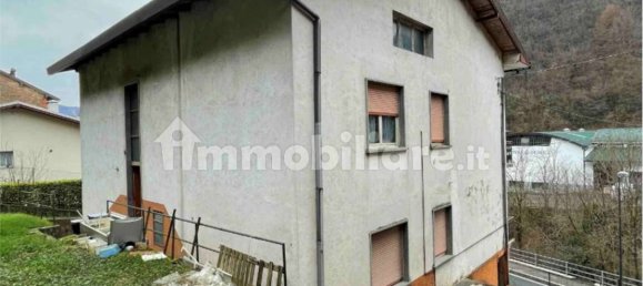 3 bedrooms Apartment in Vertova, Italy No. 287282 3