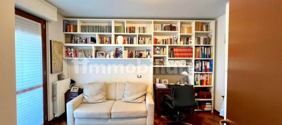 2 Schlafzimmer Wohnung in Cologno Monzese, Italy, Nr. 352180 11