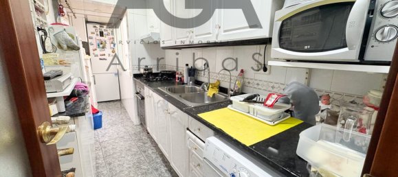 3 bedrooms Apartment in Badalona, Spain No. 138413 10