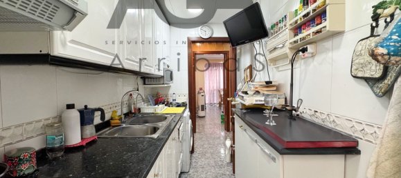 3 bedrooms Apartment in Badalona, Spain No. 138413 7