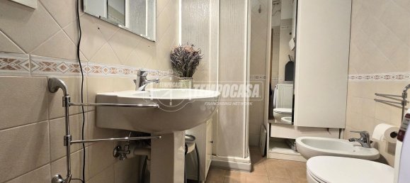 2 rooms Apartment in Turin, Italy No. 84747 13
