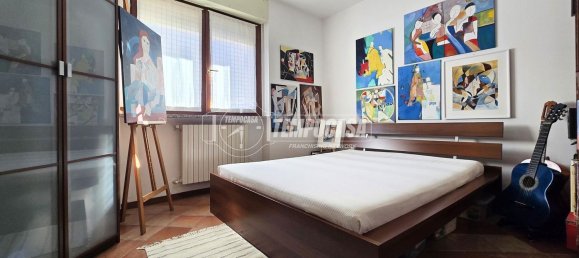 2 rooms Apartment in Turin, Italy No. 84747 9