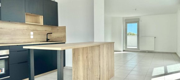 Квартира с 3 спальнями в Дижон, Франция № 193670 5