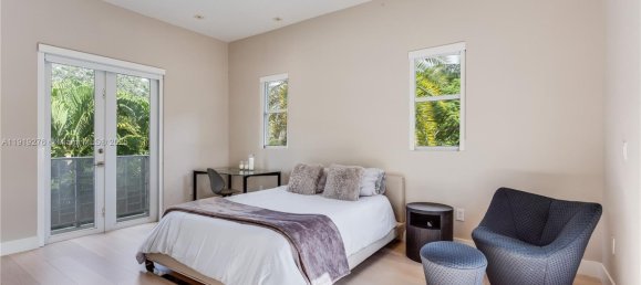 5 Schlafzimmer Villa in Miami, USA, Nr. 615267 13