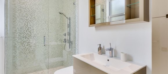 5 Schlafzimmer Villa in Miami, USA, Nr. 615267 26