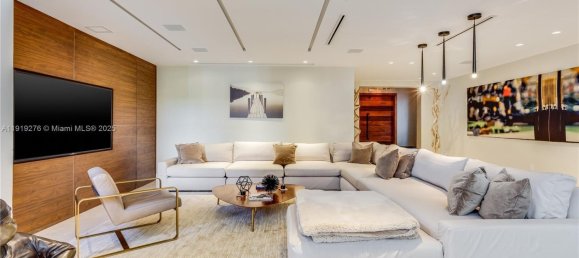 5 Schlafzimmer Villa in Miami, USA, Nr. 615267 4