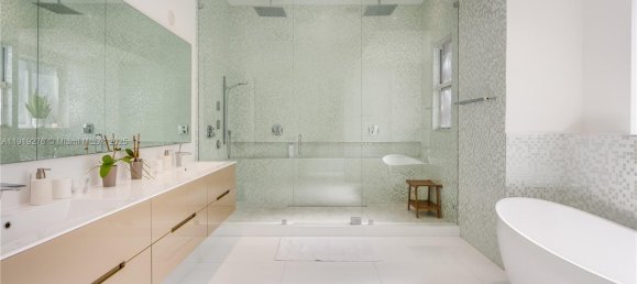 5 Schlafzimmer Villa in Miami, USA, Nr. 615267 23
