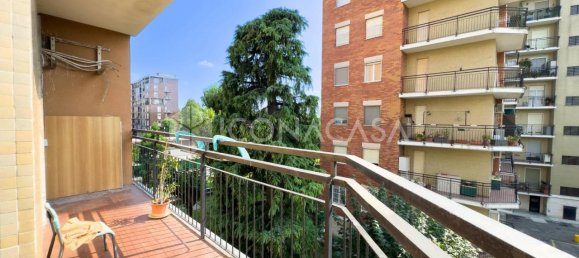 3 rooms Apartment in San Donato Milanese, Italy No. 266710 3