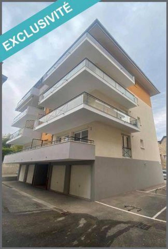 2 bedrooms Apartment in Voiron, France No. 29504