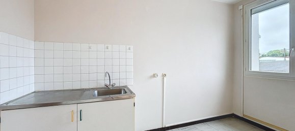 Studio in Troyes, France No. 218887 15