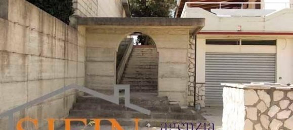 Квартира с 3 комнатами в Мелито Ирпино, Италия № 103190 4