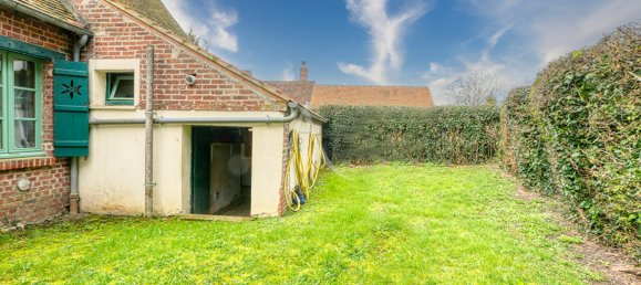 2 bedrooms House in Lalandelle, France No. 70209 3