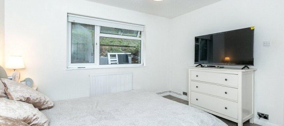 2 bedrooms Maisonette in Caterham, United Kingdom No. 12254 5