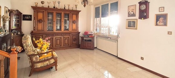 5 rooms House in Perugia, Italy No. 113236 8
