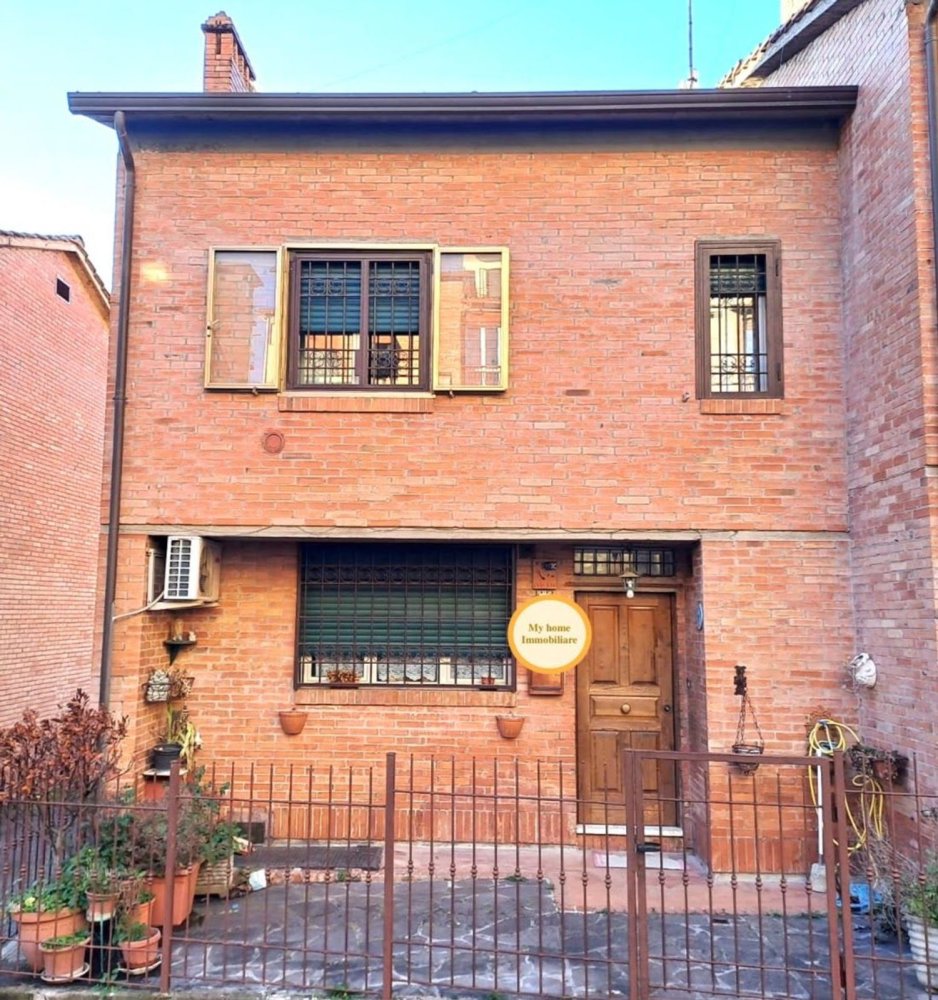 5 rooms House in Perugia, Italy No. 113236