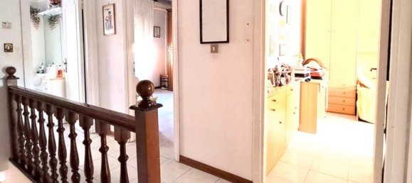 5 rooms House in Perugia, Italy No. 113236 4