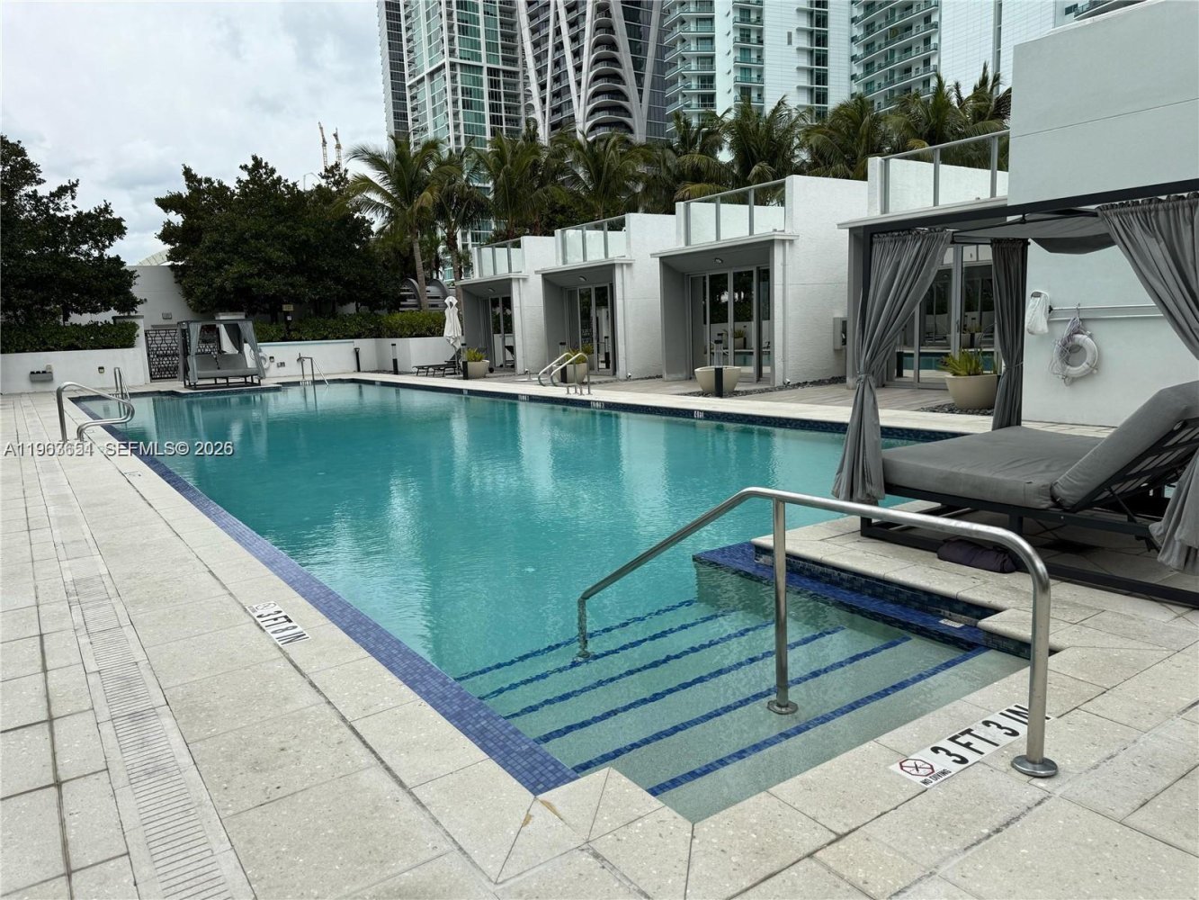 Propriedade comercial T1 em Miami, USA N.º 615647