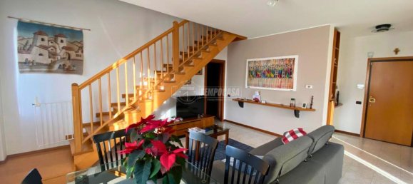 4-Zimmer Wohnung in Usmate Velate, Italy, Nr. 13195 6