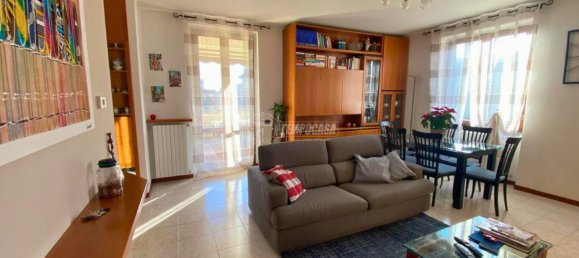 4-Zimmer Wohnung in Usmate Velate, Italy, Nr. 13195 5