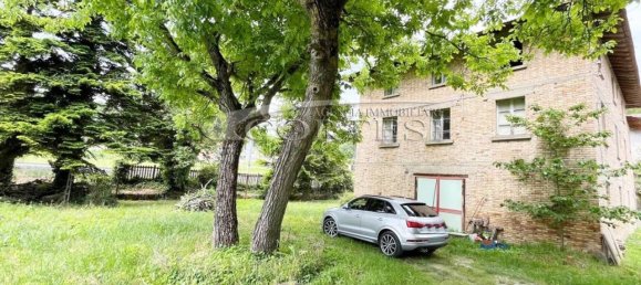 5 rooms House in Città di Castello, Italy No. 91250 23