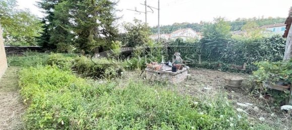 5 rooms House in Città di Castello, Italy No. 91250 26