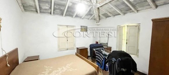 5 rooms House in Città di Castello, Italy No. 91250 8