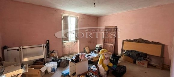 5 rooms House in Città di Castello, Italy No. 91250 7