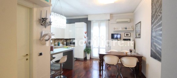 1 chambre Appartement à Milan, Italy No. 245977 4