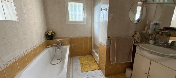 4 chambres Maison à Marcilly-sur-Seine, France No. 52030 8