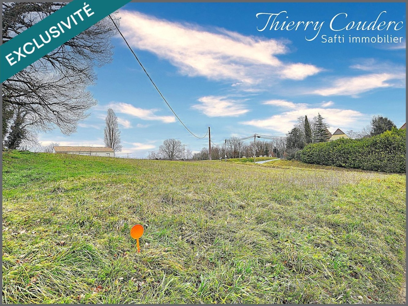 1640m² Land in Carlux, France No. 110863